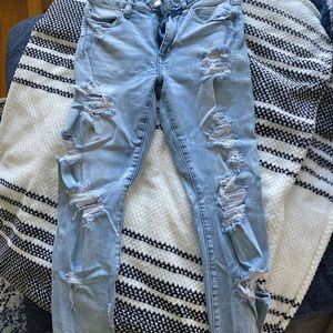 Super distressed AE high rise jegging crop